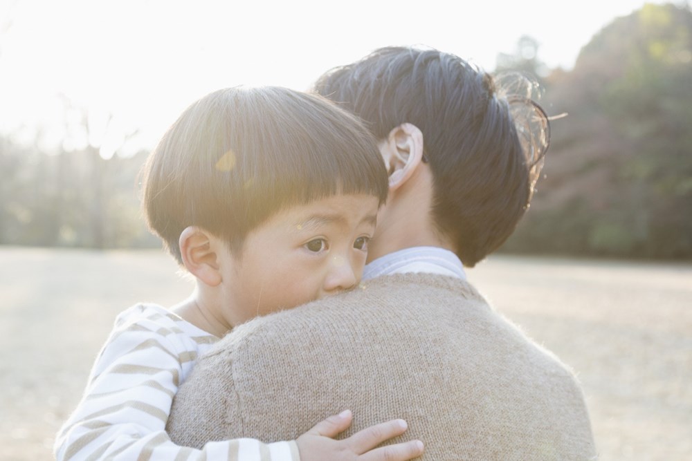 Trên hành trình nuôi con, có những việc người bố buộc phải gánh vác: Mẹ có mạnh mẽ đến đâu cũng không thể thay thế - ảnh 1