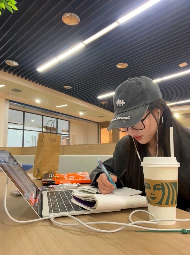 Đi làm cả năm, không nợ nần vẫn trắng tay - ảnh 1