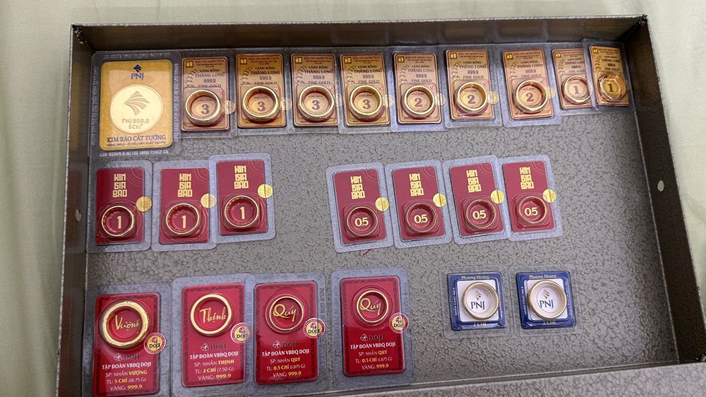 Cách người ham mua vàng tổng kết 2025 - ảnh 1