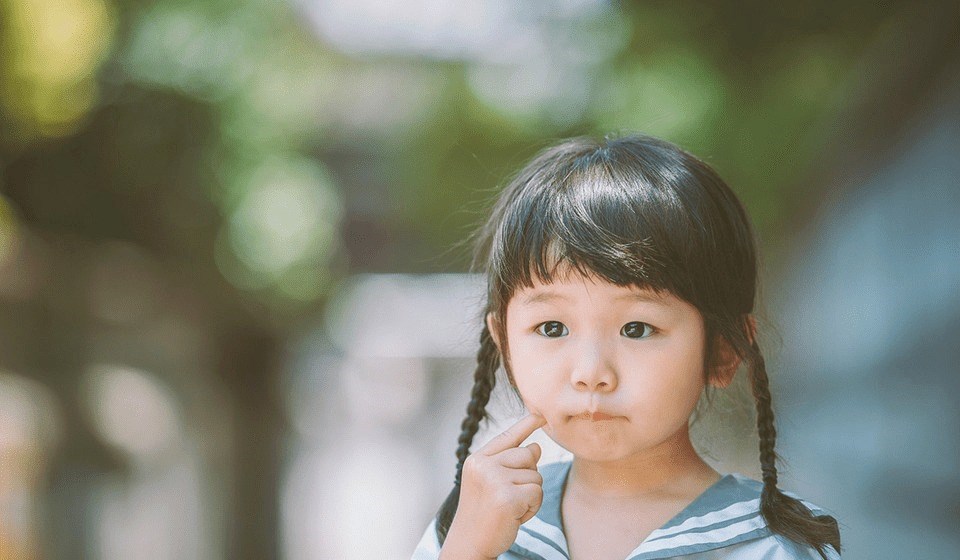 5 hành động tưởng hiếu thảo nhưng thực chất lại là biểu hiện rất đáng lo ở trẻ - ảnh 1