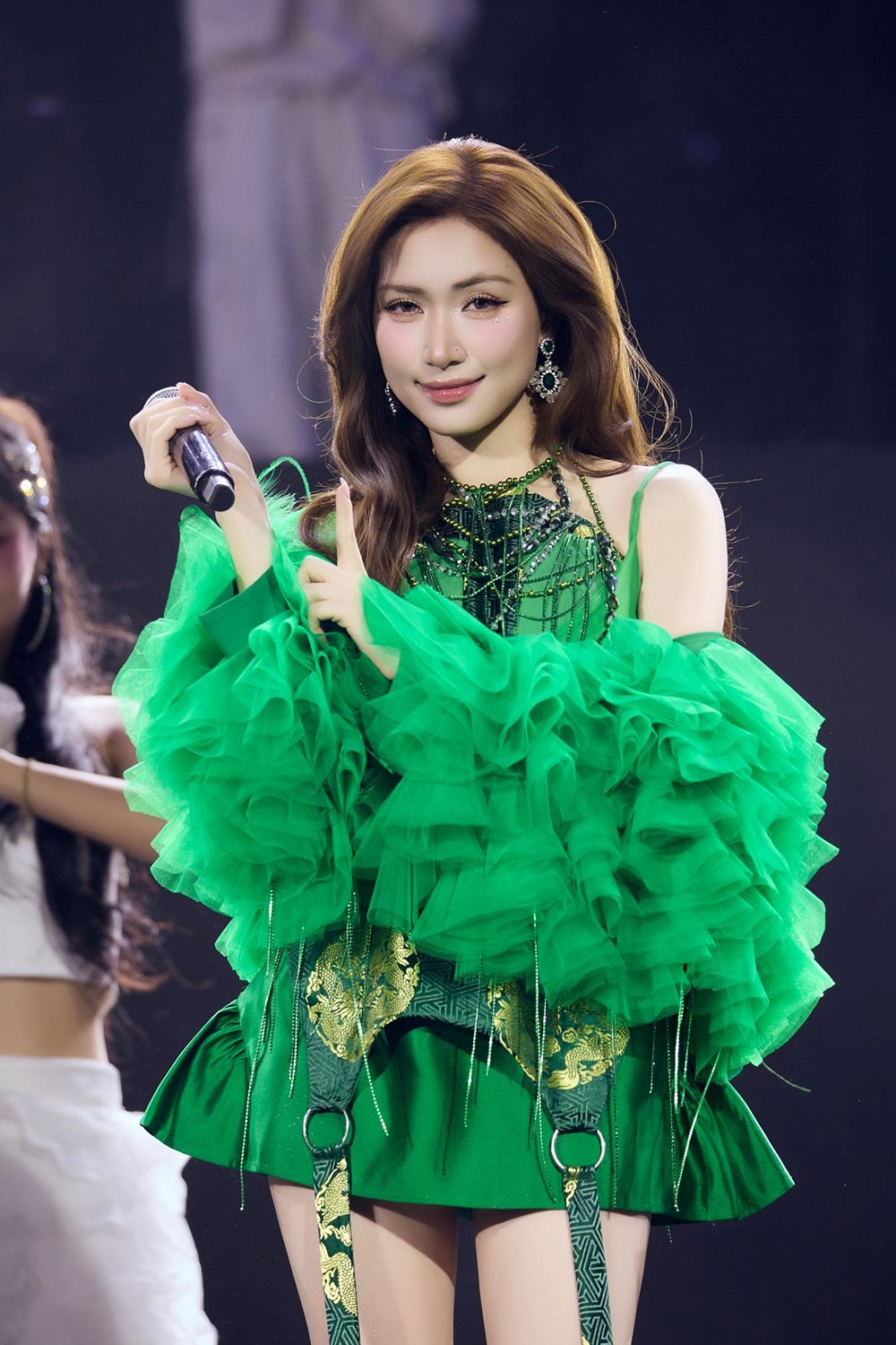 Điểm danh những ca sĩ đắt show của Vpop năm 2025 - ảnh 1