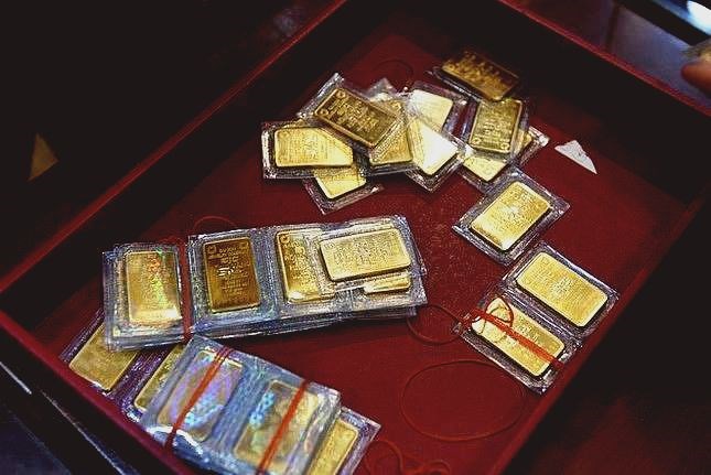 Rút tiền tiết kiệm đi mua vàng, tôi lỗ gần 100 triệu trong 1 tuần - ảnh 1