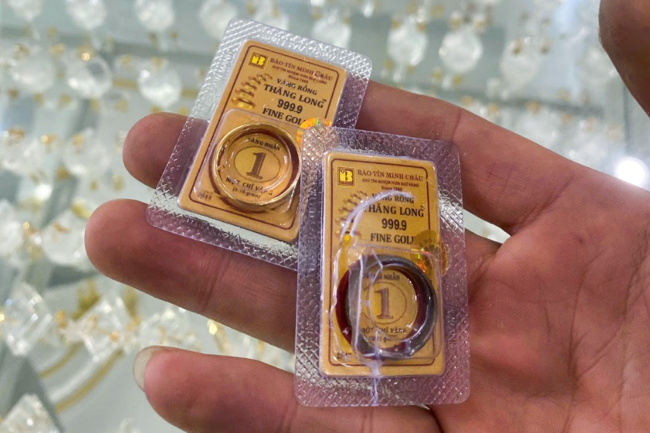 Cầm 30 triệu thưởng Tết đi mua vàng, tôi hối hận 1 điều - ảnh 1