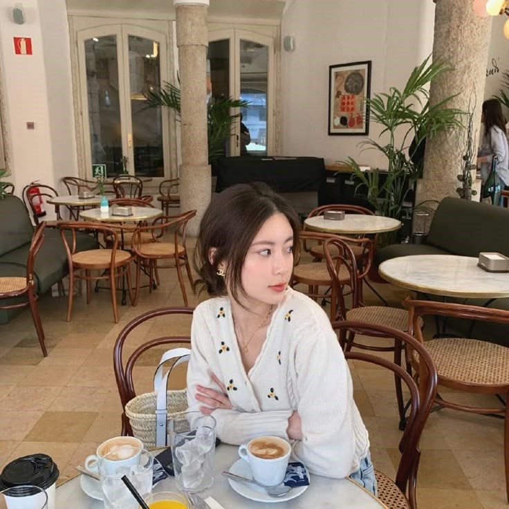 Cách nhanh nhất để nghèo đi từng ngày: Tiêu tiền theo kiểu này! - ảnh 1