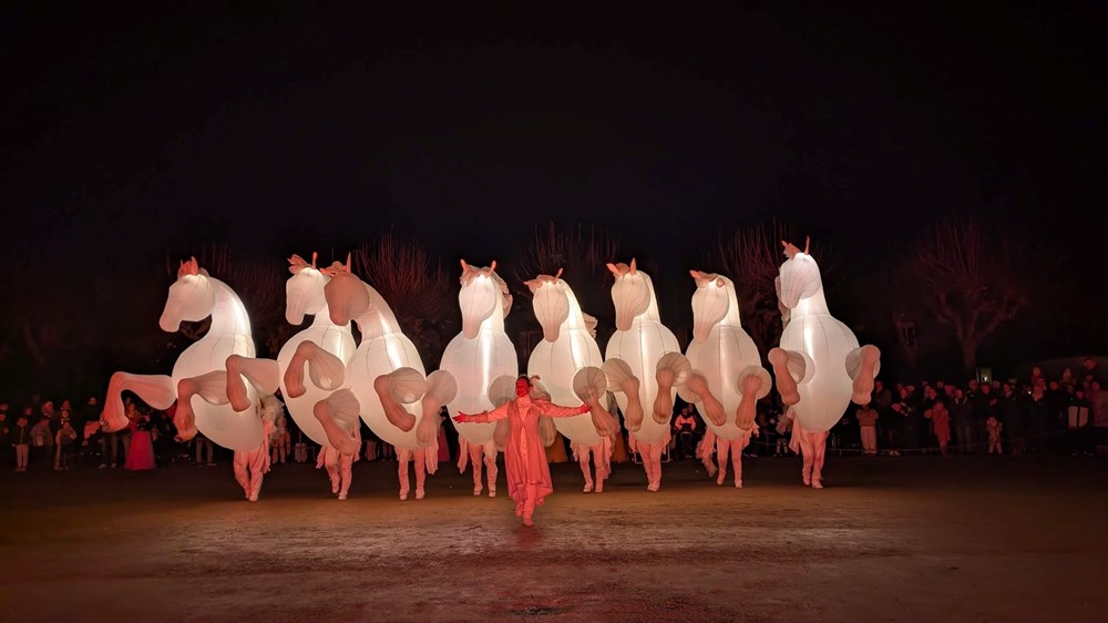 Tết Bính Ngọ ở Hồng Kông còn có thể thế này? - ảnh 3