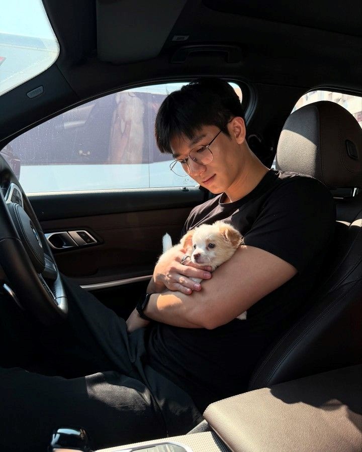 38 tuổi về quê họp lớp, gặp lại lớp trưởng lương 80 triệu/tháng, tôi nhận ra mình kiếm ít tiền nhưng giàu hơn - ảnh 2