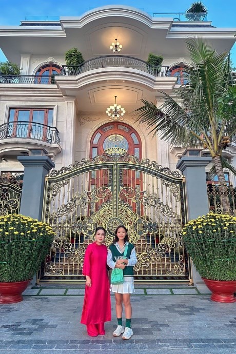 Nữ diễn viên Việt thưởng Tết cho 200 nhân viên, có người nhận hơn 700 triệu đồng  - ảnh 4