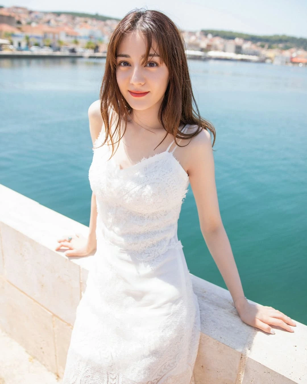 Không cô dâu nào đẹp bằng Địch Lệ Nhiệt Ba! - ảnh 13