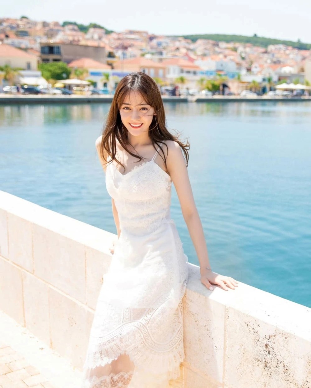 Không cô dâu nào đẹp bằng Địch Lệ Nhiệt Ba! - ảnh 9