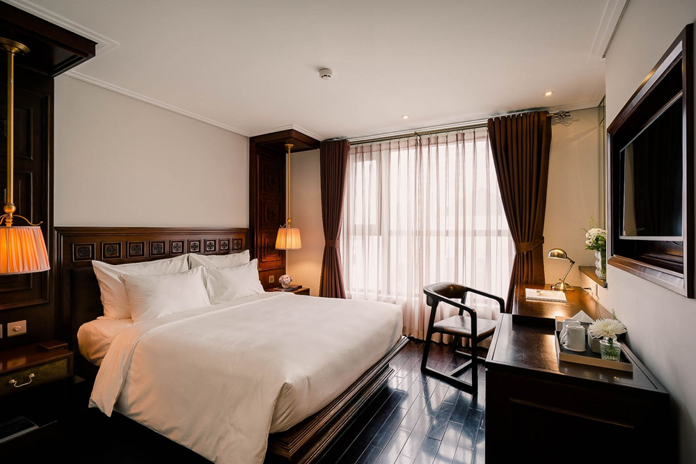 Khách sạn tại Hà Nội bị tố phát tán thông tin riêng tư của nghệ sĩ, thái độ xử lí khi bị phản ánh gây tranh cãi - ảnh 2