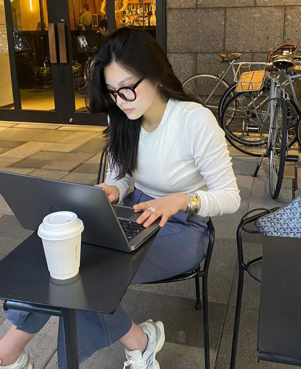 5 kiểu bận rộn vô ích nhất khi đi làm, tránh được thì lương tăng - ảnh 2