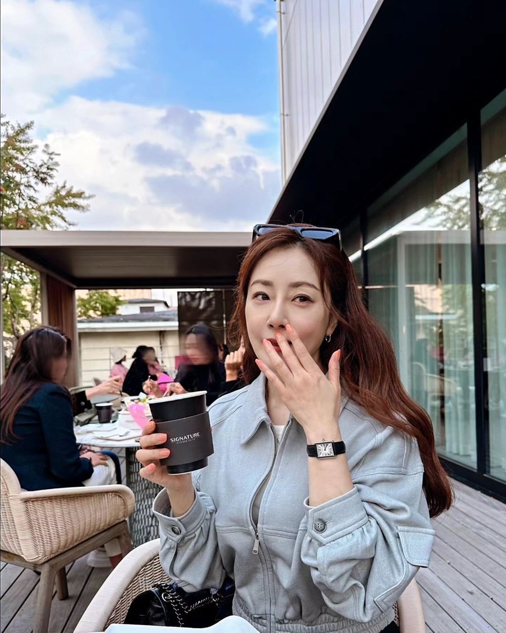 50 tuổi ly hôn với chồng giám đốc ngân hàng vì ngoại tình, ra đi tay trắng: Nửa đời sau sống tốt nhờ 4 điều - ảnh 2