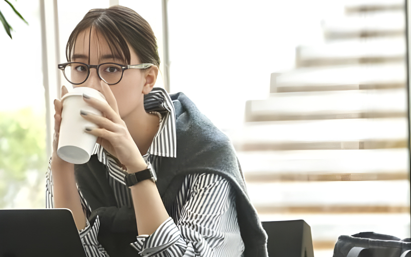 Gần 40 tuổi mới nhận ra: Mình đã tiết kiệm sai suốt 15 năm, tiền không thiếu nhưng… - ảnh 1