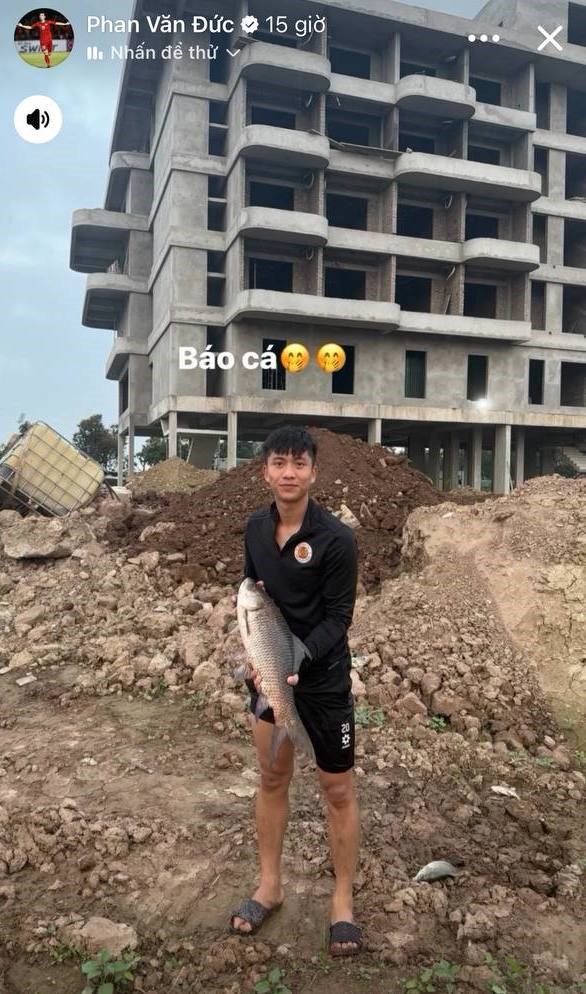 Cô chủ khách sạn khoe quà 8.3 cực khủng từ tuyển thủ Phan Văn Đức: Biệt thự mới toanh, phòng khách cực đẹp - ảnh 3