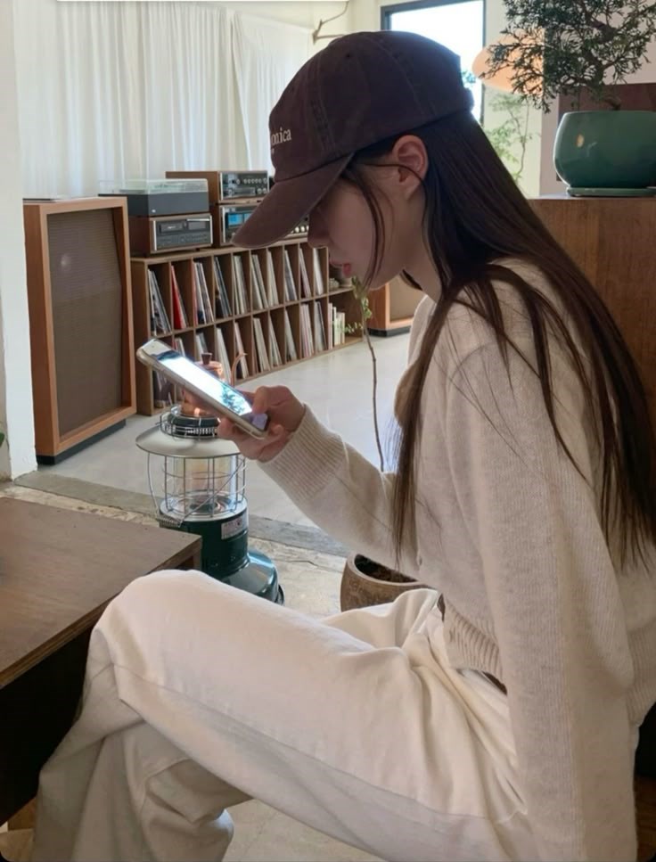 Thu nhập từ 50 triệu giảm còn 30 triệu: Làm sao để không bị “sốc lối sống”? - ảnh 1