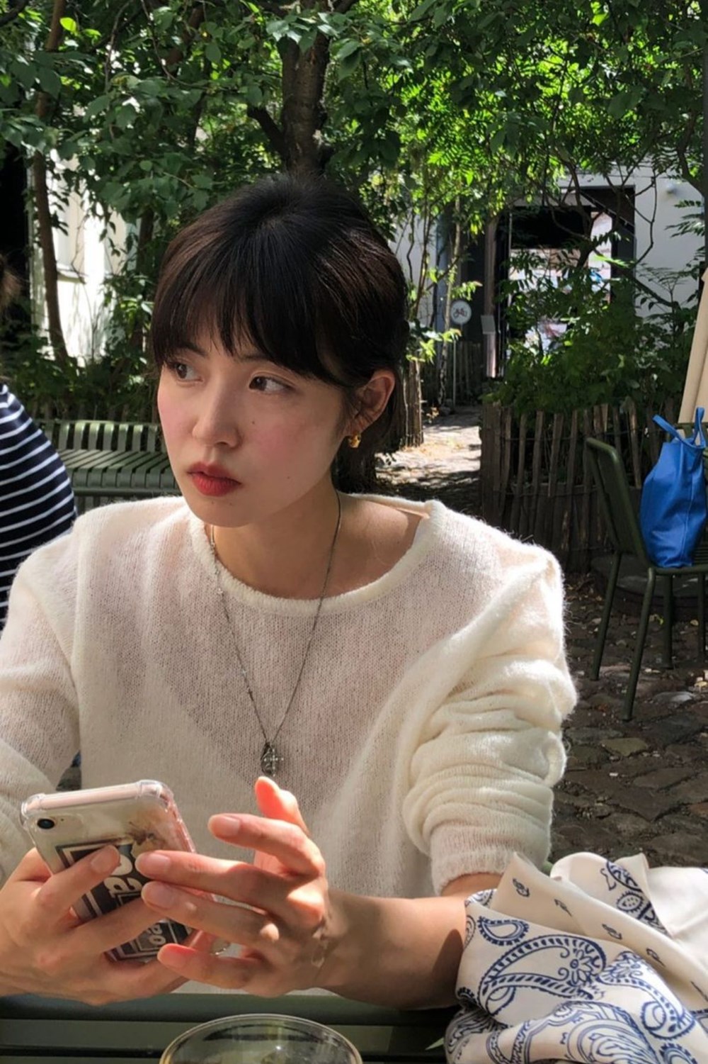 Dẫn mẹ đi mua nhà, bà mở vali đưa ra một túi vàng dù lương hưu 0 đồng: Toàn bộ bí quyết! - ảnh 1