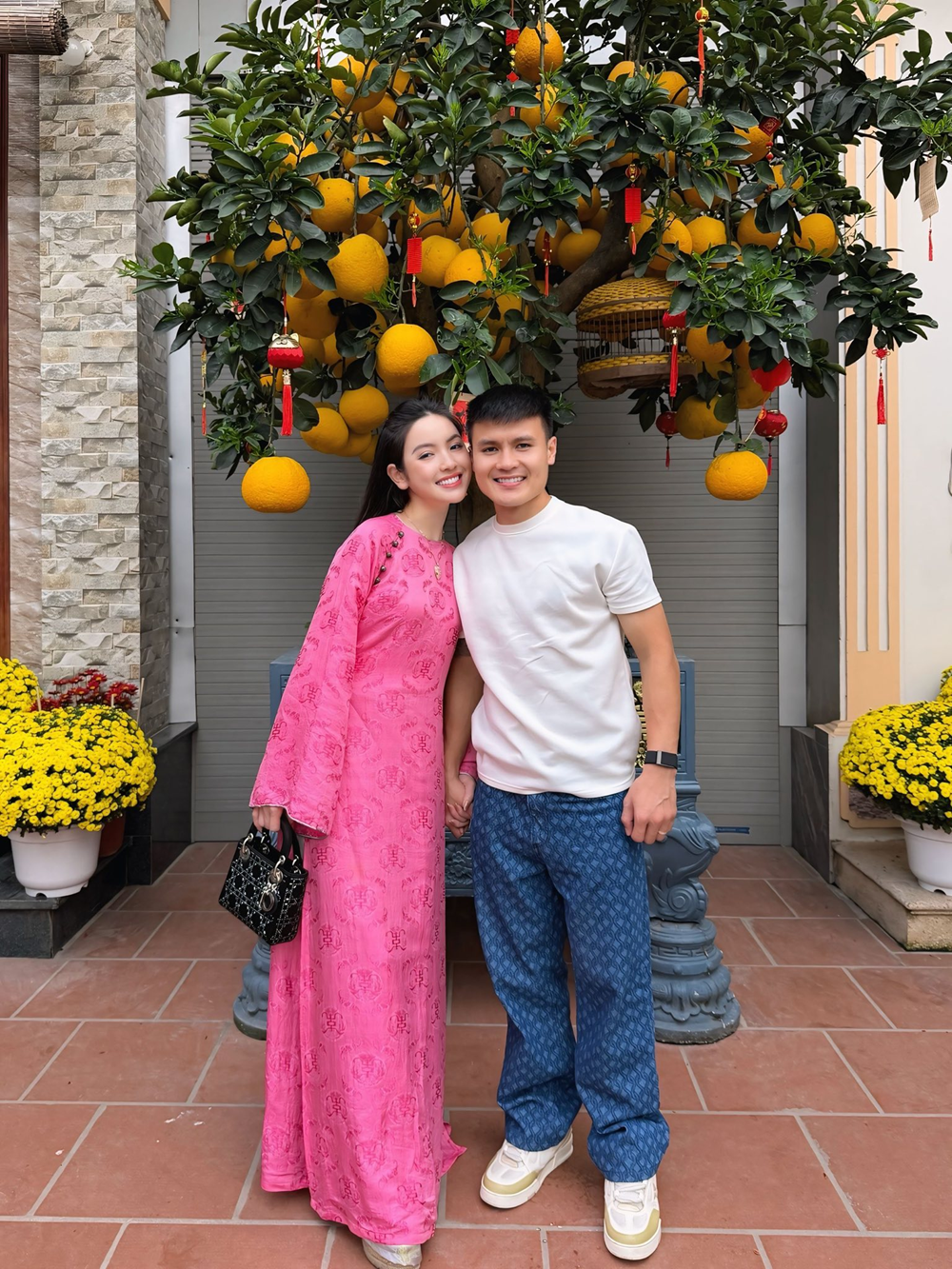 Chu Thanh Huyền nhắn nhẹ Quang Hải ngày 8/3: Chuyện mua quà anh phải ga lăng, chứ sao để em nhắc - ảnh 2