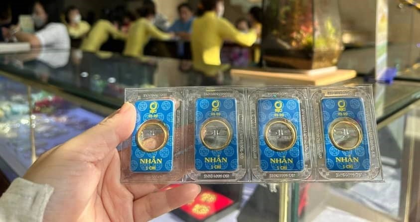 Nỗi đau của người mua vàng ở “đỉnh giá” hơn 190 triệu đồng/lượng - ảnh 1