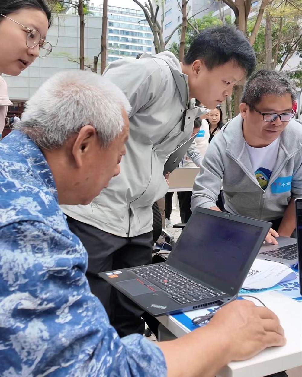 Một công cụ AI đang khiến nhiều người U70 xếp hàng để được cài đặt: Sự thật khiến cả thế giới vừa thích thú vừa sợ hãi - ảnh 3