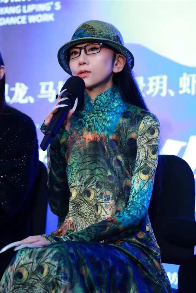 Lời nguyền để hóa “Công chúa Khổng Tước” của người phụ nữ U70 Dương Lệ Bình: Hai lần ly hôn, khước từ làm mẹ vì thánh đường nghệ thuật và nhan sắc không tuổi - ảnh 7