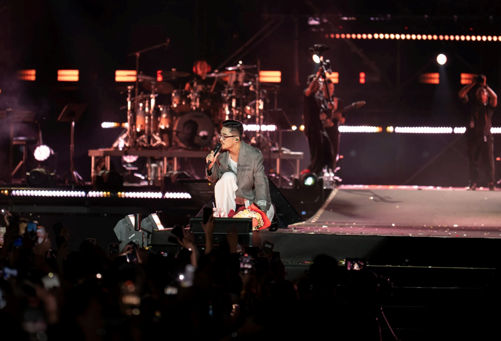  “Hoàng tử nhạc suy” Việt Nam: Tốt nghiệp Học viện Khoa học Quân sự Hà Nội, từng dạy tại trường Sĩ quan - ảnh 2