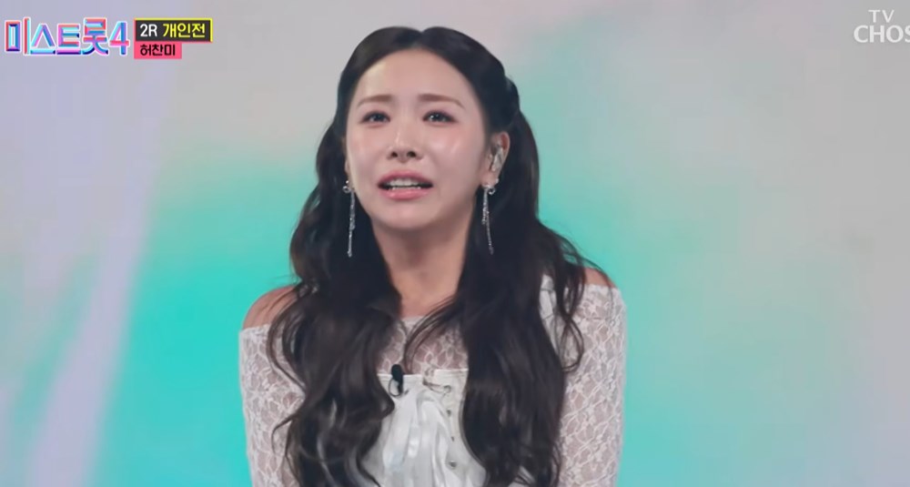 Ca sĩ số khổ nhất showbiz đổi đời: 16 năm thực tập chỉ hát hội chợ, nay nổi tiếng cả nước yêu mến - ảnh 1