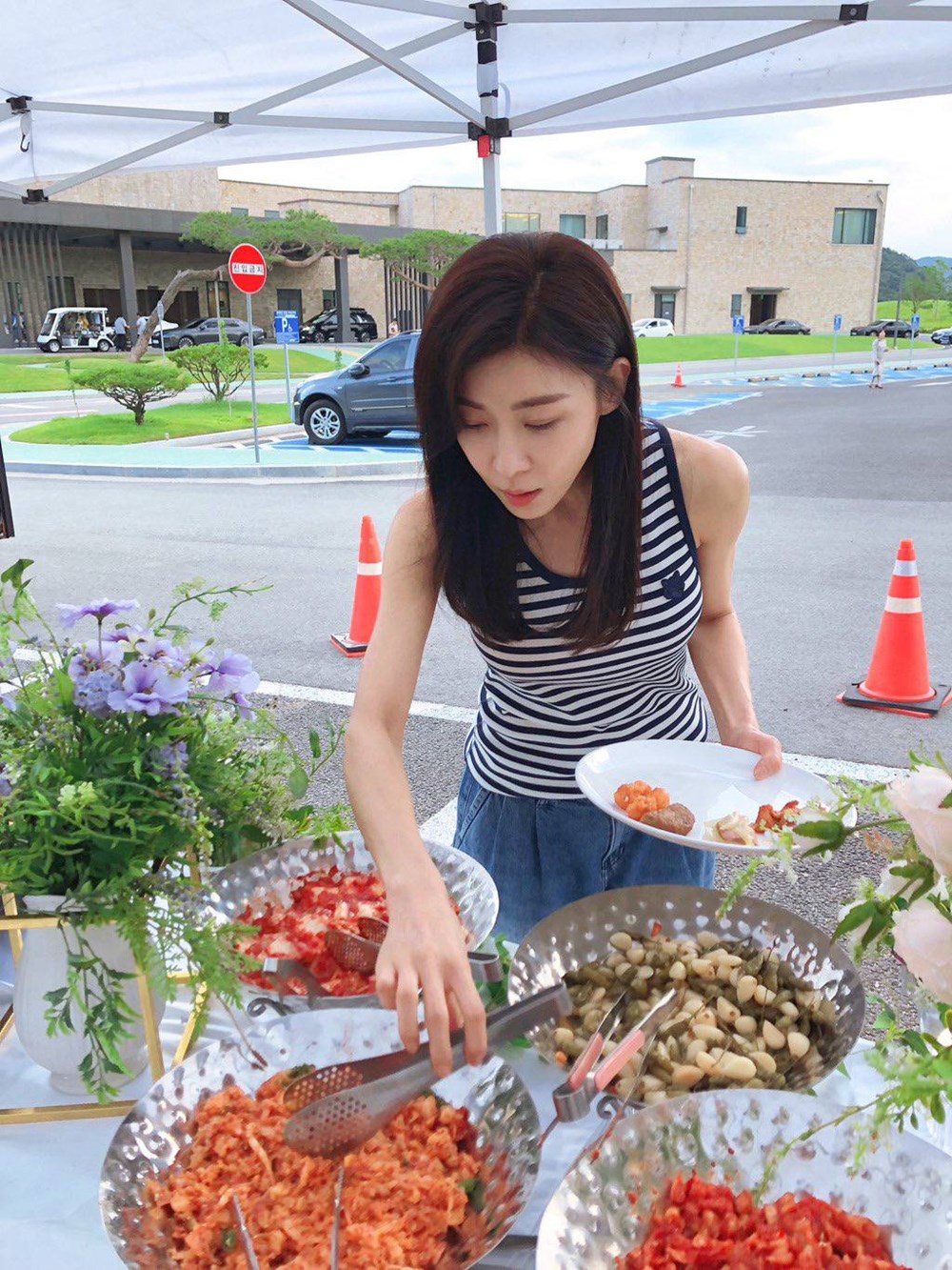 “Tôi uống suốt 15 năm”: Ha Ji Won tiết lộ thức uống giúp chống lão hóa - ảnh 2