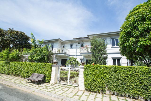 Ca sĩ Việt duy nhất biểu diễn tại Olympic: hai lần Thủ khoa Đại học Quân đội, bất động sản rất nhiều - ảnh 3