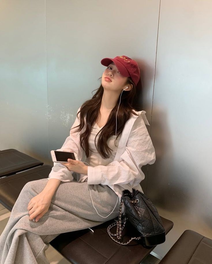 Hiệu ứng “ăn kiêng tài chính”: Tháng này tằn tiện, tháng sau tiêu sạch tiền lương trong 2 tuần! - ảnh 1