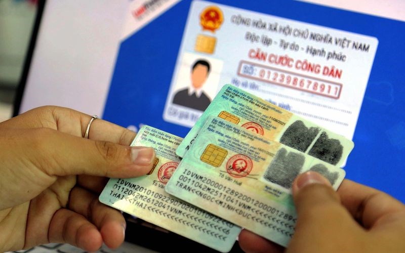 CCCD hết hạn có chuyển khoản online được không? - ảnh 1