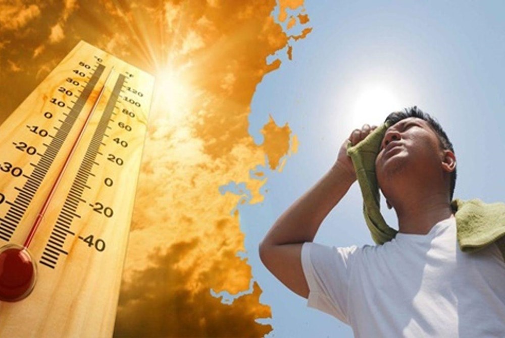 Chuyên gia khuyên: 3 tiêu chí chọn áo chống nắng ngăn tia UV, ngừa ung thư da trong thời tiết nắng bỏng rát - ảnh 1