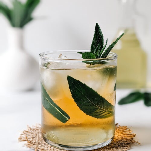 Việt Nam có 1 loại lá là “kem chống nắng tự nhiên”, chống rụng tóc, kích thích tóc con mọc tua tủa: Uống đúng còn ngăn ngừa ung thư, bảo vệ tim mạch - ảnh 3