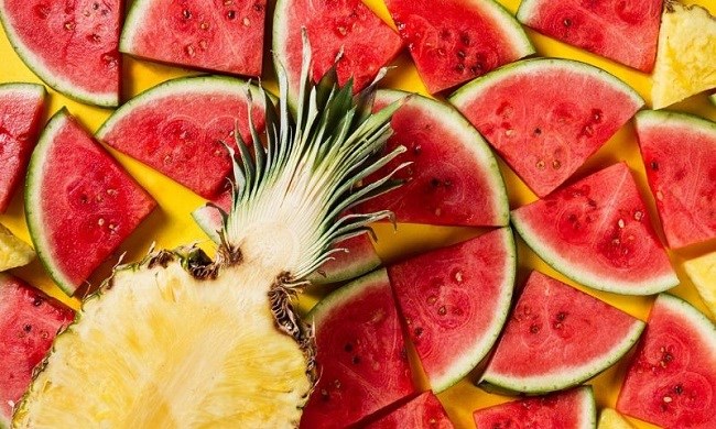 Dứa hay dưa hấu? Loại nào tốt hơn cho đường huyết và tiêu hóa? - ảnh 1