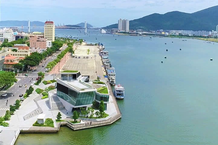 Kiểm tra hiện trạng và đề xuất phương án xử lý dự án bến du thuyền trăm tỉ bên sông Hàn - ảnh 1