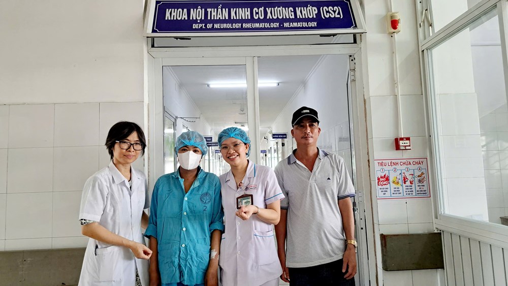 Ghép tế bào gốc tự thân - thêm cơ hội sống cho người bệnh đau tủy xương ngay tại miền Trung - ảnh 2
