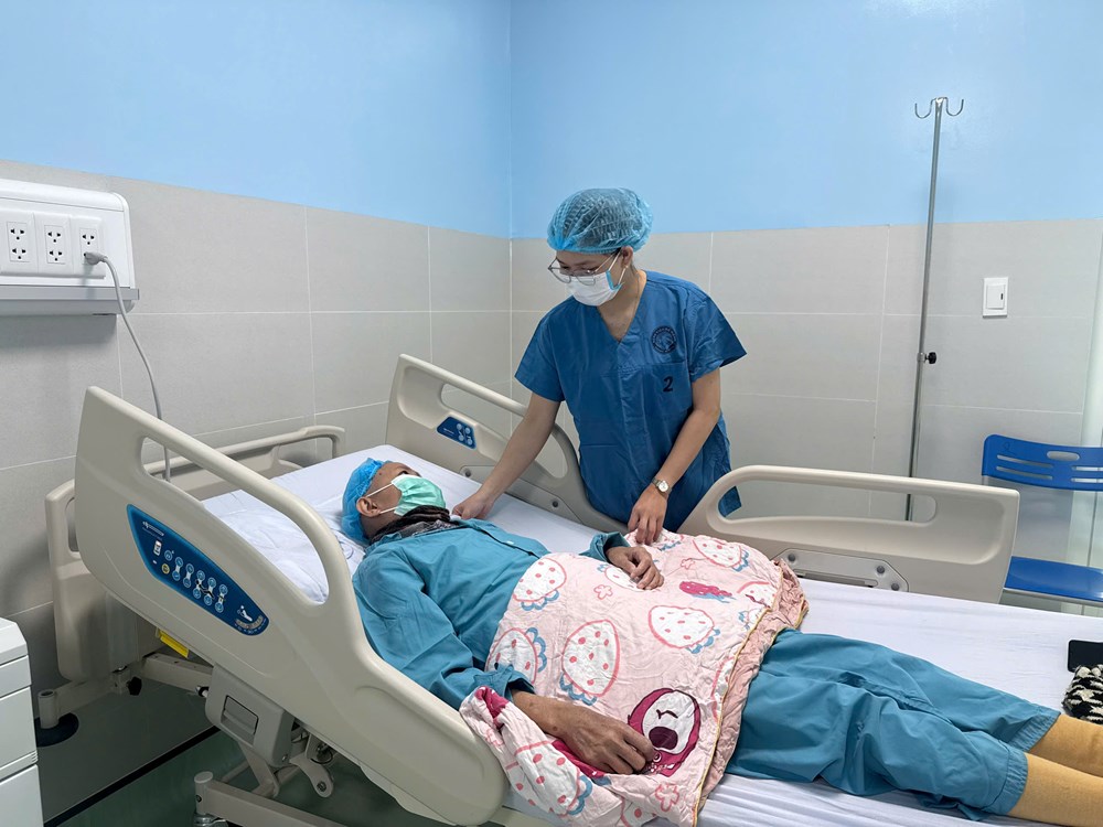 Sở Y tế Đà Nẵng phản hồi cử tri về thiếu thuốc và tình trạng ghép giường điều trị - ảnh 1