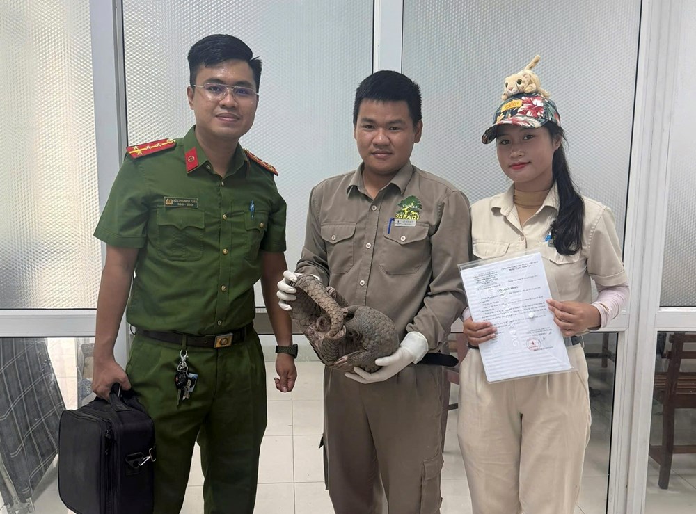 Tạm giữ hình sự 3 đối tượng mua bán cá thể động vật quý hiếm để phục vụ quán nhậu - ảnh 2