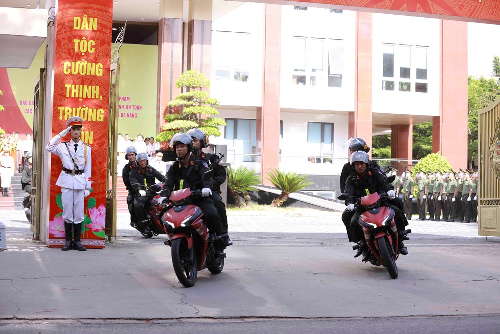 Đà Nẵng ra quân cao điểm trấn áp tội phạm, bảo vệ an ninh dịp lễ lớn - ảnh 5