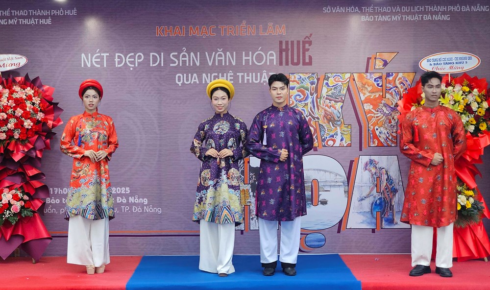 Khai mạc triển lãm “Nét đẹp di sản văn hóa Huế qua nghệ thuật ký họa” tại Đà Nẵng - ảnh 13