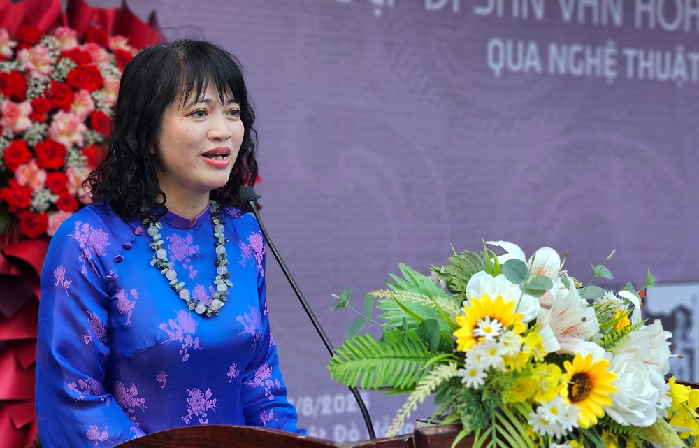 Khai mạc triển lãm “Nét đẹp di sản văn hóa Huế qua nghệ thuật ký họa” tại Đà Nẵng - ảnh 4