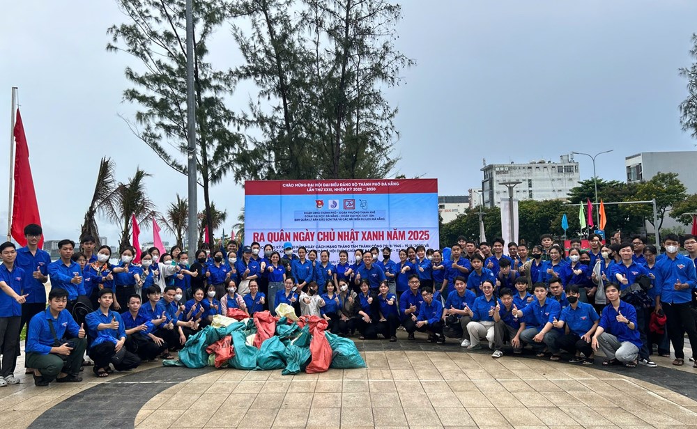 Đà Nẵng ra quân “Ngày Chủ nhật xanh 2025” vì môi trường biển xanh - sạch - đẹp - ảnh 2