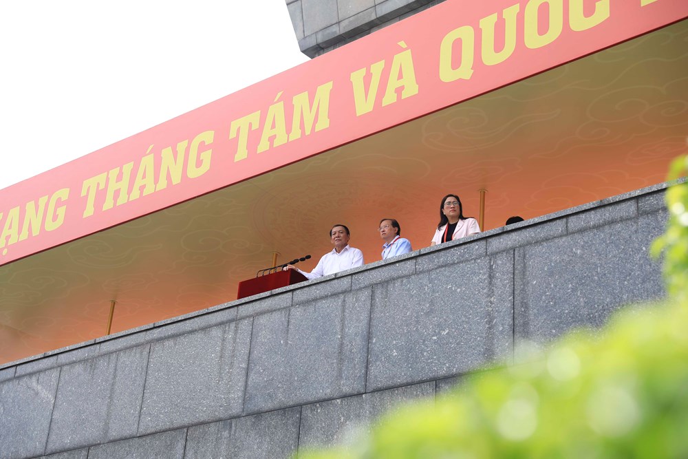 Bộ trưởng Nguyễn Văn Hùng kiểm tra, nghiệm thu hệ thống âm thanh phục vụ Lễ kỷ niệm, diễu binh, diễu hành 80 năm Quốc khánh - ảnh 4