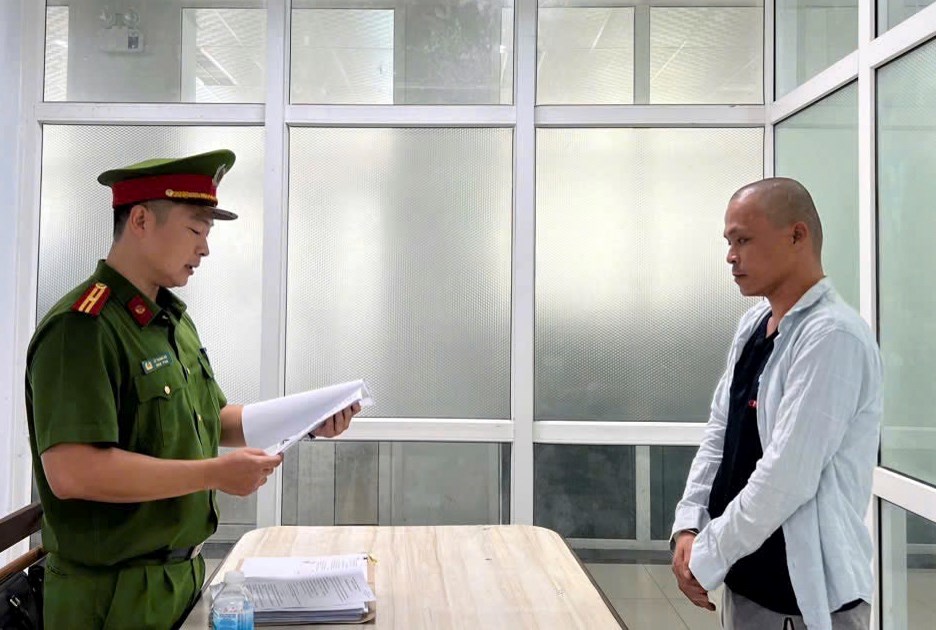 Khởi tố, bắt tạm giam tài xế taxi công nghệ gây tai nạn do sử dụng ma túy - ảnh 1