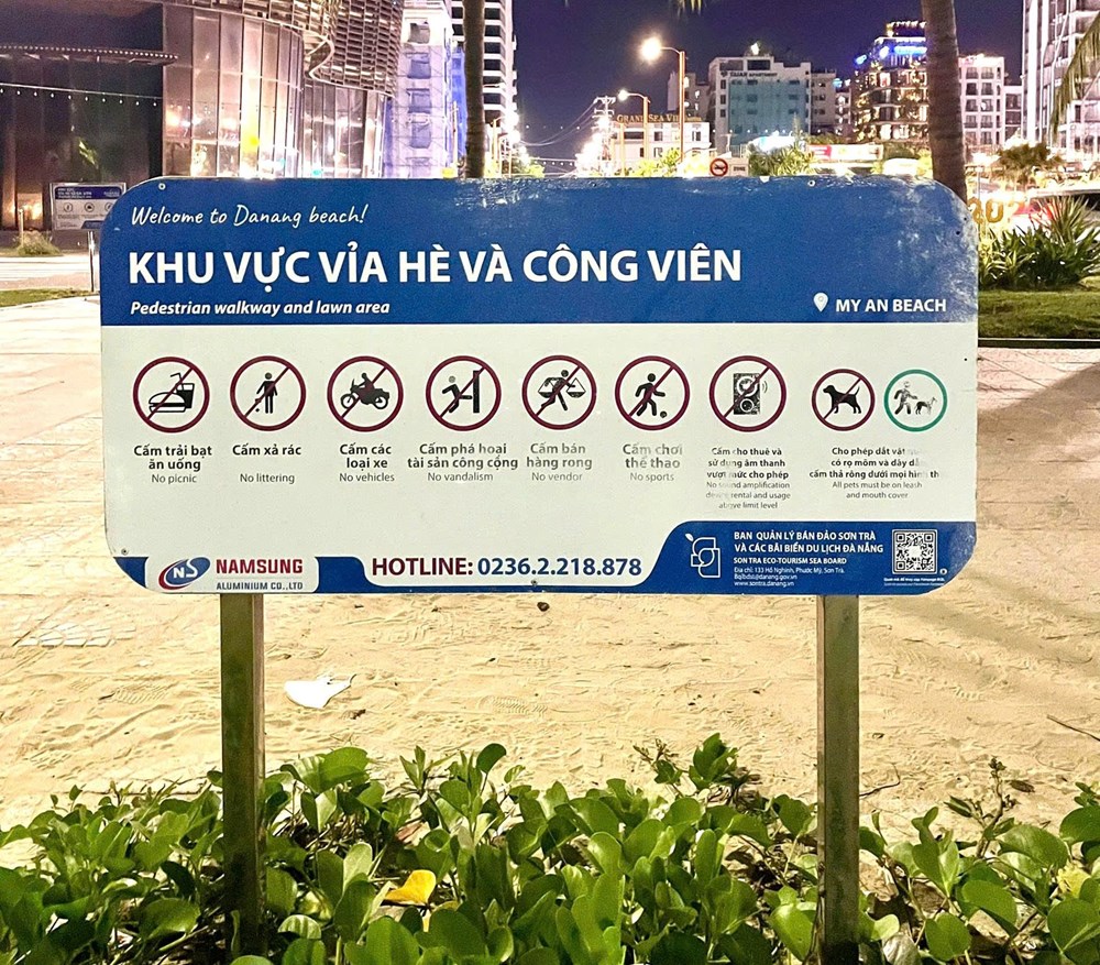 Thực hư clip nhân viên xử lý xe máy ở vỉa hè ven biển - ảnh 2