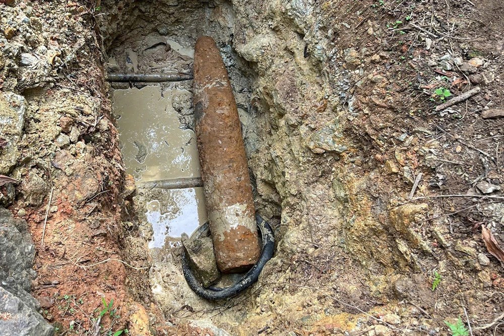 Phát hiện và hủy nổ quả bom lớn còn sót lại sau chiến tranh - ảnh 1