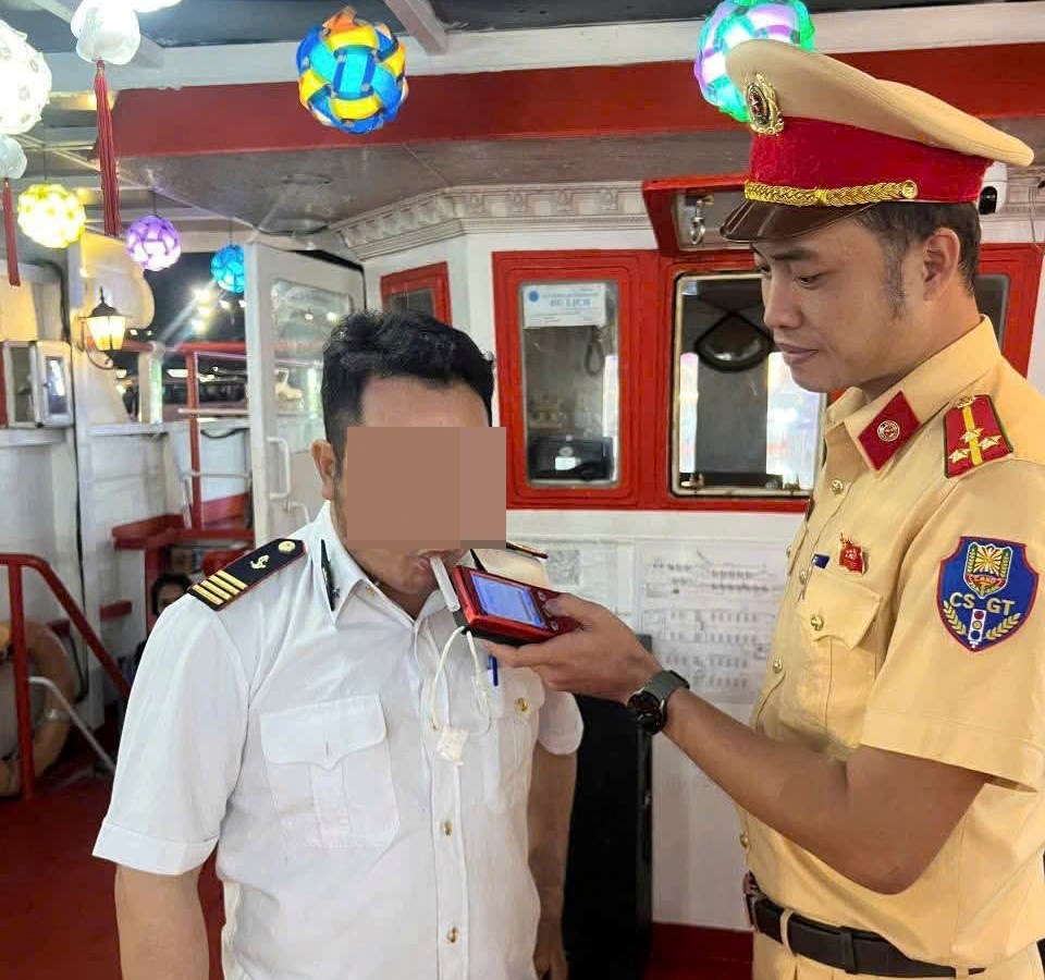Xử lý 57 trường hợp vi phạm nồng độ cồn trong ngày đầu ra quân cao điểm - ảnh 2
