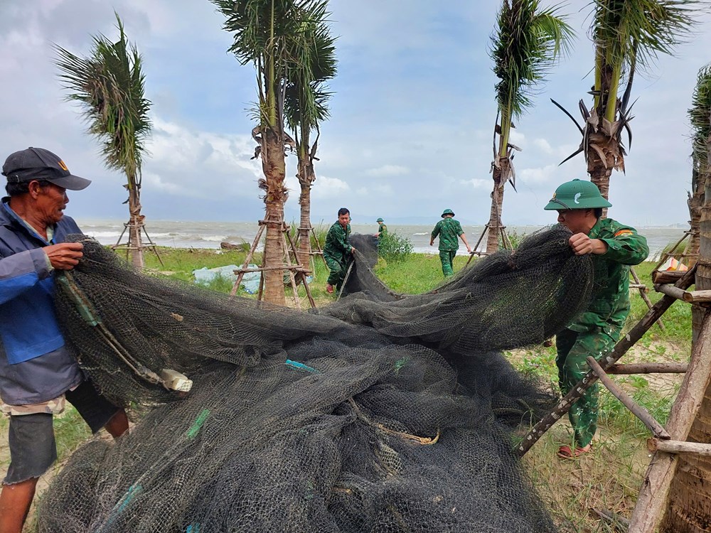 Đà Nẵng ban hành công điện khẩn ứng phó với mưa rất lớn và bão số 12 - ảnh 4