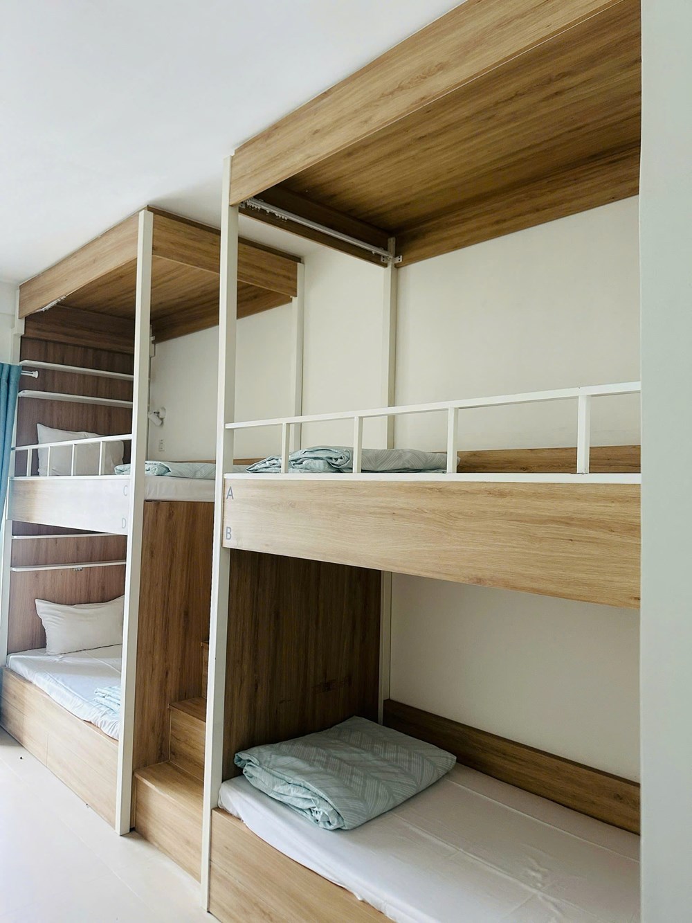 Hoiana mở cửa đón người dân địa phương tránh bão số 12, hỗ trợ ăn ở miễn phí - ảnh 1