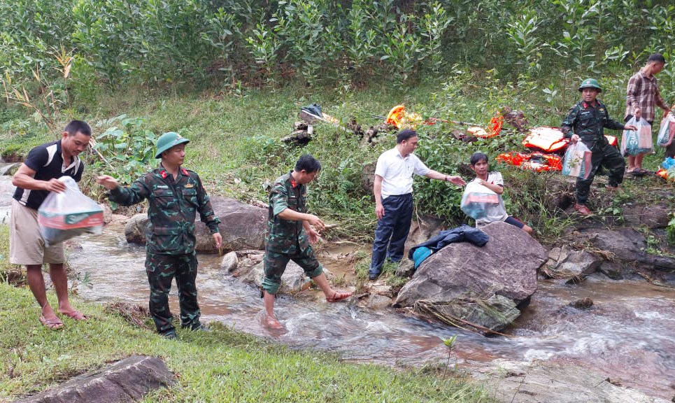 Những chuyến hàng nghĩa tình vào vùng cô lập - ảnh 5