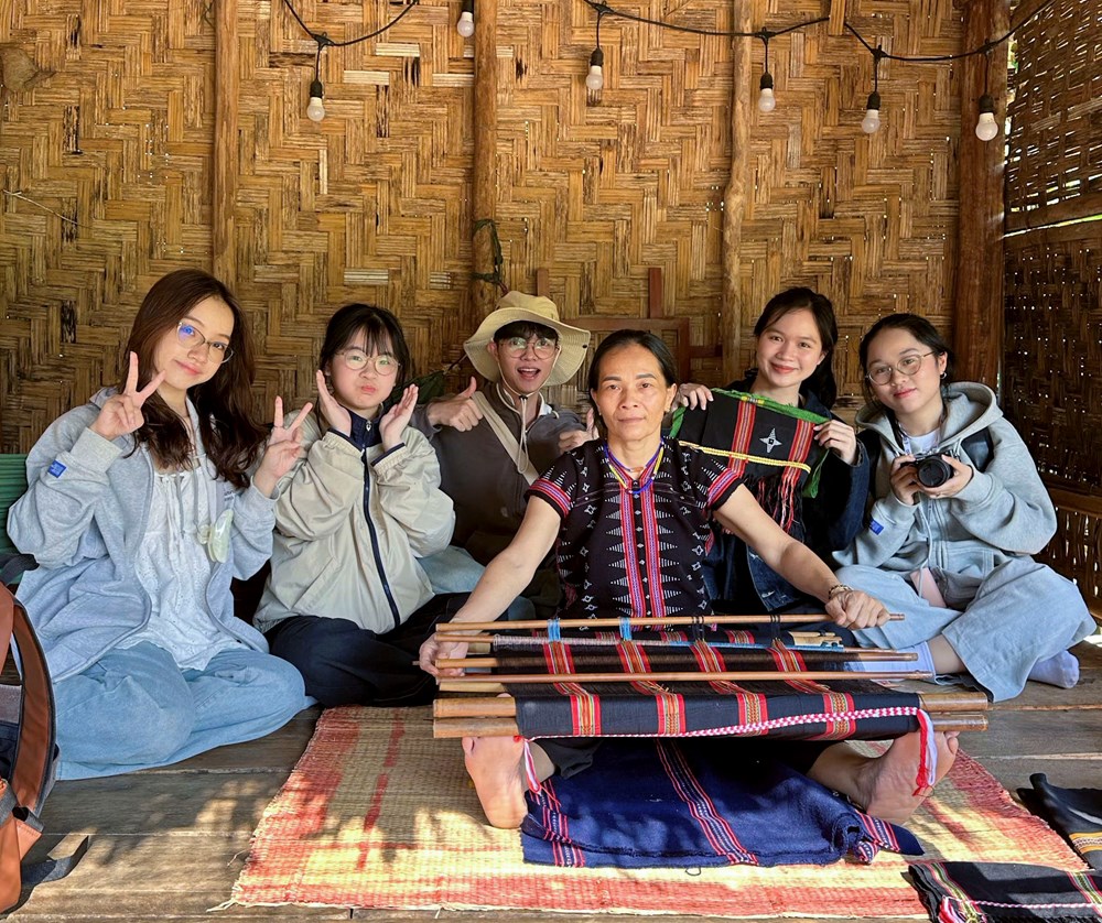 Khi người trẻ kể chuyện văn hóa Cơ Tu bằng ngôn ngữ truyền thông hiện đại - ảnh 4